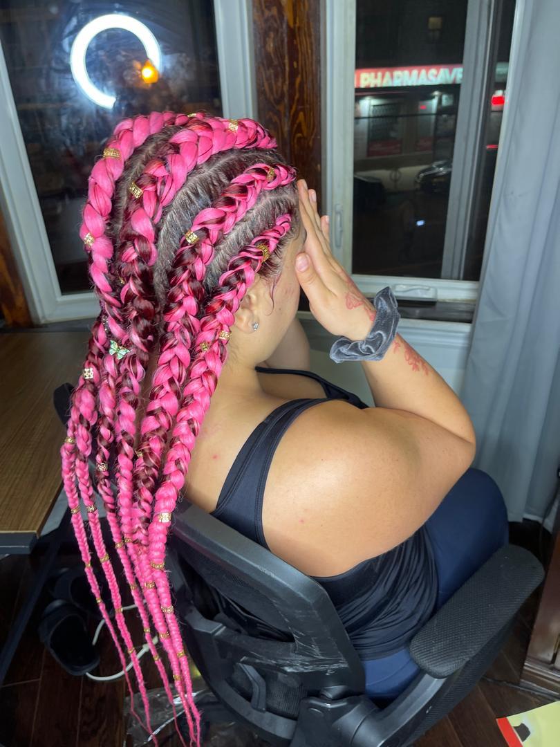 Portrait showcasing knotless braids